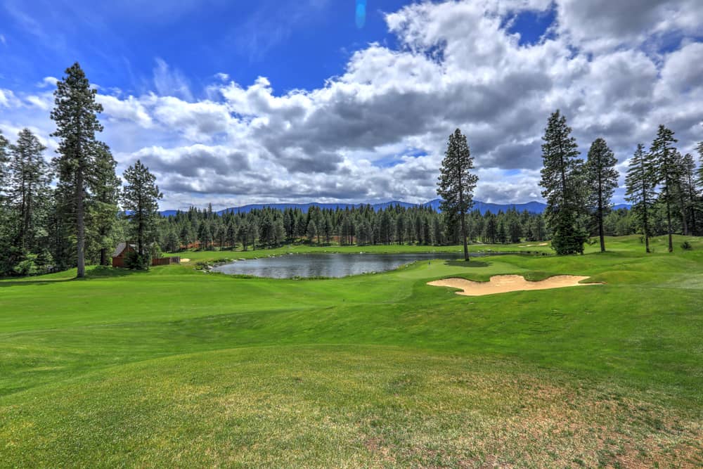 Golf Course Living The Perfect Blend Of Luxury And Recreation